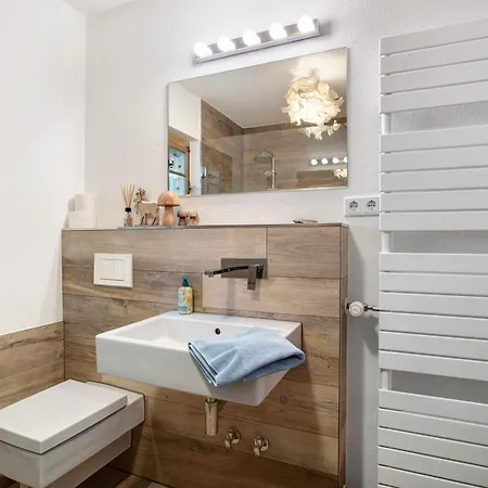 Zaehringer Huette 펜션