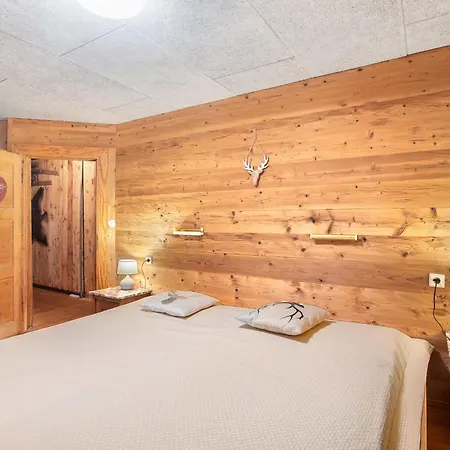 펜션 Zaehringer Huette *