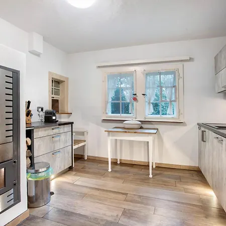 펜션 Zaehringer Huette *